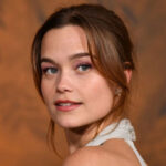 Sarah Catherine Hook, Attribution: Chris Delmas/Getty Images, https://media.glamourmagazine.co.uk/photos/67bda21e5efb07c4cd9f9bef/16:9/w_1920,c_limit/SARAH%20CATHERINE%20HOOK%20250225%20GettyImages-2198273576_main.jpg